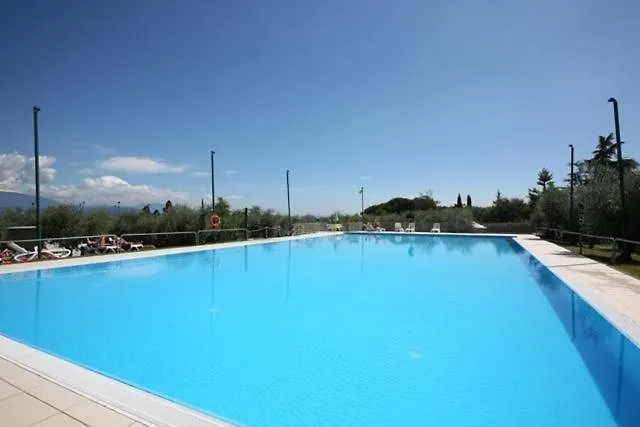 Apartment Zwei Zimmer Appartement In Villaggio Sanghen Manerba del Garda Italy
